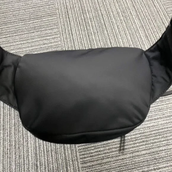 Tory Burch Women's Black Perry Leather Belt Bag - Picture 4 of 11